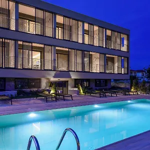 https://anassa-butik-living-nikiti.hotelschalkidiki.net